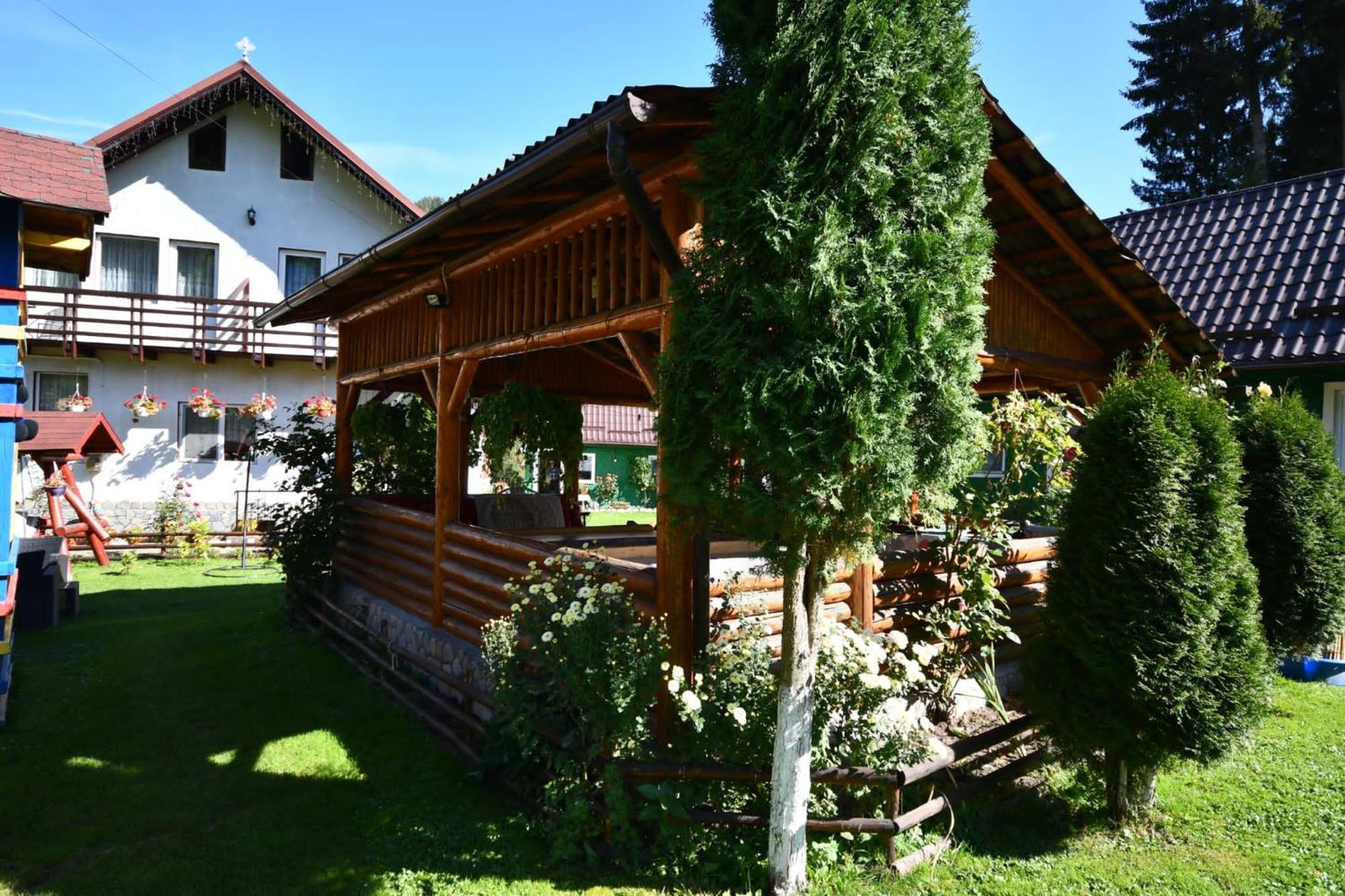Casa Stefanut Ξενοδοχείο Moeciu De Sus Εξωτερικό φωτογραφία